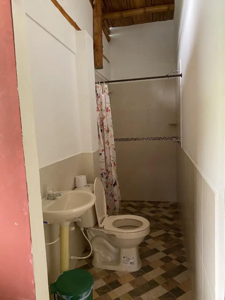 HABITACION FAMILIAR PREMIUM - ECOHOTEL SEMILLA Y VIDA (Inza, Cauca) - 1-5.webp