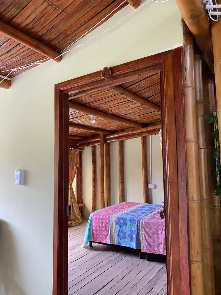 HABITACIÓN ESENCIAL