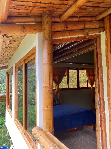 HABITACIÓN FAMILIAR PREMIUM