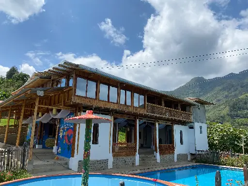 SERVICIO DE PISCINA